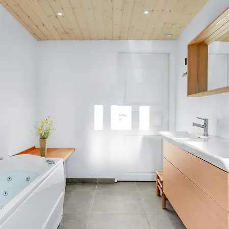 Beautiful In كْريستانسفيلد